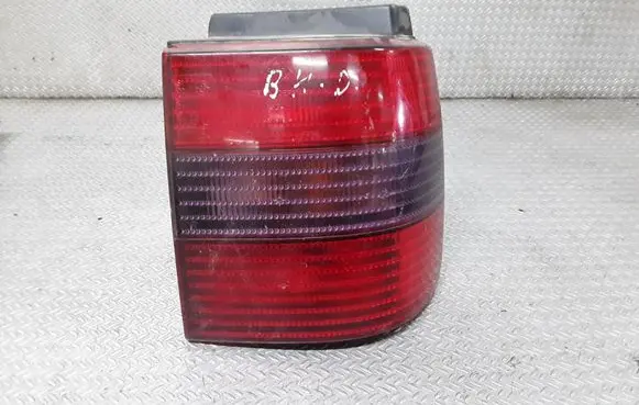 Volkswagen PASSAT B4 Rear/tail lights 3A9945112B