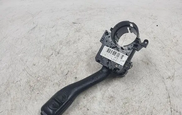 Volkswagen Bora Indicator stalk 8L0953513G