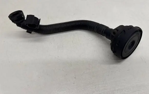 Volkswagen Polo Breather/breather pipe/hose 03E103765B