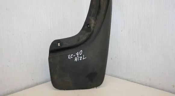 Volvo XC70 Rear mudguard 8662748