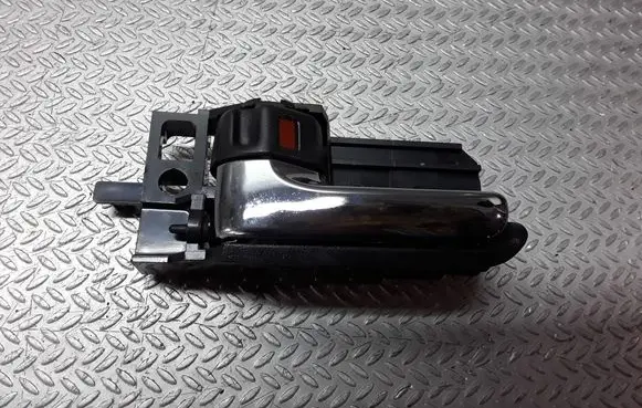 Toyota Avensis T250 Rear door interior handle 50594A1