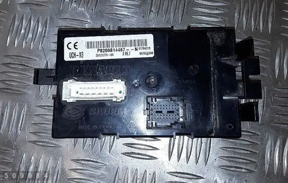 Renault Trafic II (X83) Engine control unit/module p8200814467