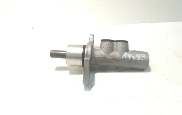 Audi A4 S4 B5 8D Master brake cylinder
