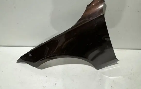 Volvo S90, V90 Fender