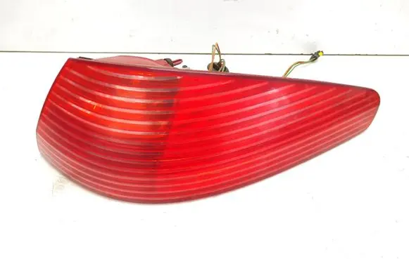 Peugeot 607 Rear/tail lights