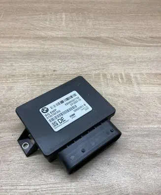BMW 5 F10 F11 Hand brake control module 6863277 231220