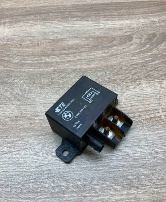 BMW X5 F15 Other relay 9198302 V23132A2001X30