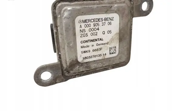 Mercedes-Benz ML W164 Lambda probe sensor 0009053706