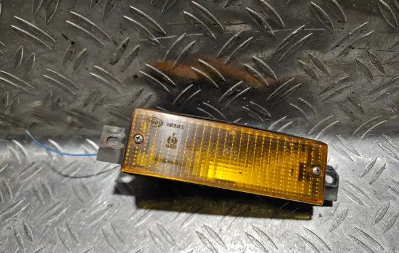 BMW 3 E30 Front indicator light 63131380964