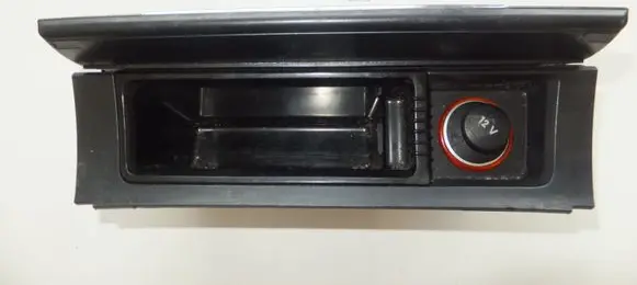 Volkswagen PASSAT B6 Ashtray (front) VW3C0863284 VW3C0857961