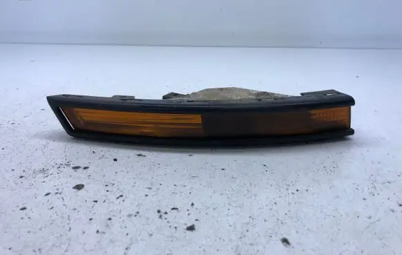 Volkswagen PASSAT B6 Front indicator light 3C0807718 3C0953042J