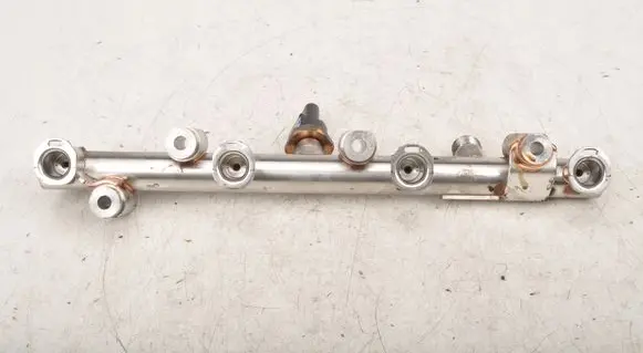 Mercedes-Benz GLA H247 Fuel main line pipe A2820703900