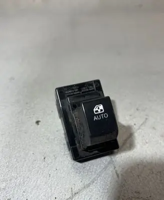 KIA Ceed Electric window control switch 935751H100 3595111000 HYUNDA1K1A