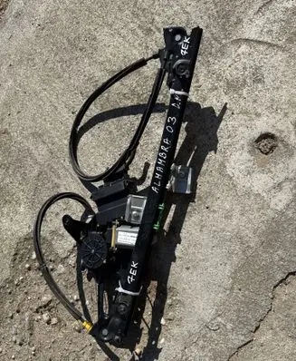 Seat Alhambra (Mk1) Front door window regulator with motor 7M3959802 YM2114533AA 106235100
