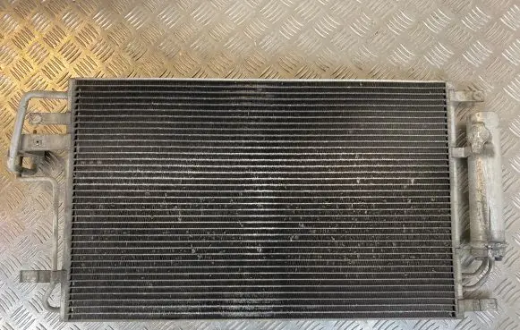 A/C cooling radiator (condenser)