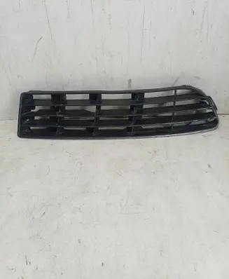 Audi A6 S6 C4 4A Front bumper lower grill 4A1807345