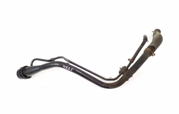 Honda CR-V Fuel tank filler neck pipe 