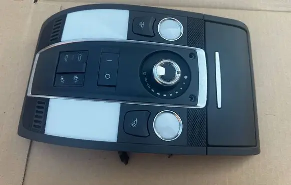 Audi Q7 4L Front seat light 4L0947135T 18550135 19062010AS