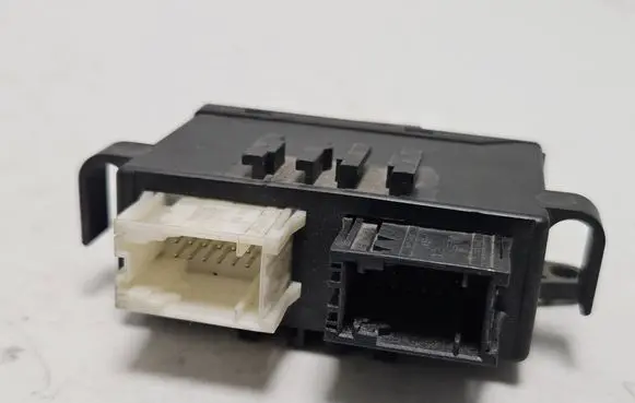 BMW 3 E46 Wing mirror control module 61318386427 110187 05021800