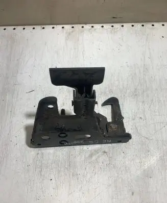 Audi A6 S6 C6 4F Engine bonnet/hood lock/latch loop/hook 4F0823480B