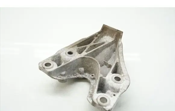 BMW X5 G05 Engine mounting bracket 6789093