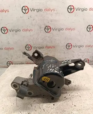 Toyota Avensis T270 Engine mount bracket