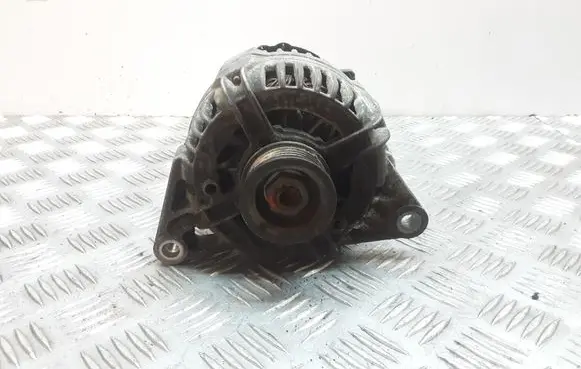 Skoda Fabia Mk1 (6Y) Generator/alternator 047903015Q