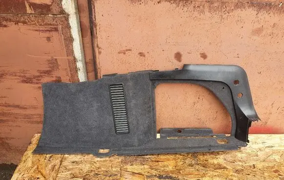 Trunk/boot side trim panel