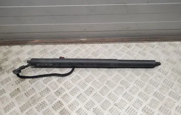 Audi Q3 F3 Tailgate/trunk strut/damper 83A827851D