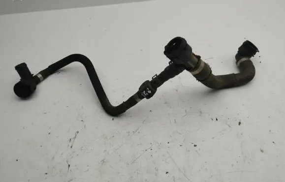 Mercedes-Benz E W213 Engine coolant pipe/hose