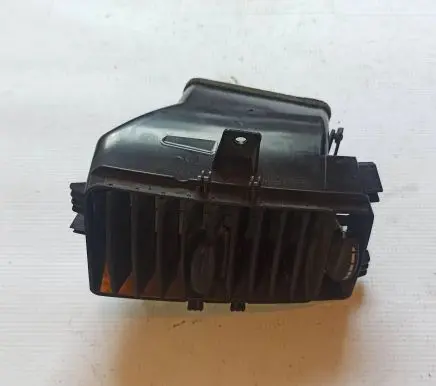 Mercedes-Benz Sprinter W906 Dash center air vent grill a9068300154