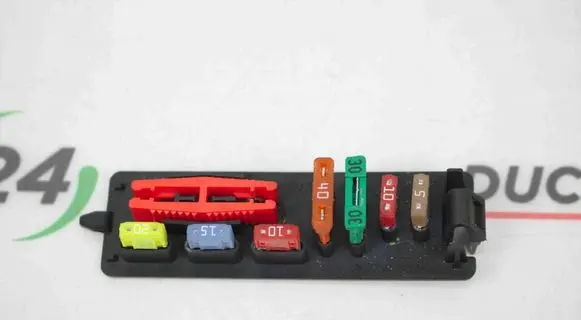Citroen C4 Cactus Fuse 9637466280