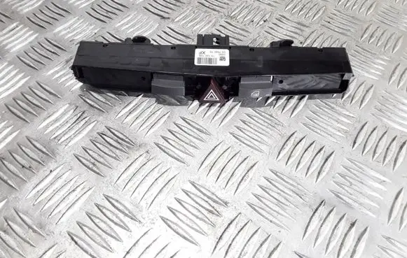 Opel Zafira B Hazard light switch 13100105