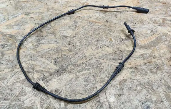 Mercedes-Benz B W246 W242 ABS brake wheel speed sensor A2465402510