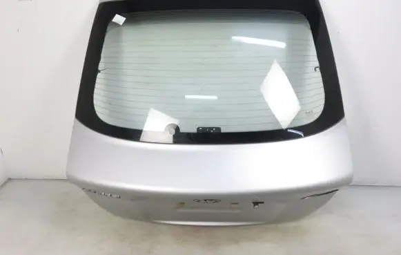 Hyundai Accent Tailgate/trunk/boot lid 