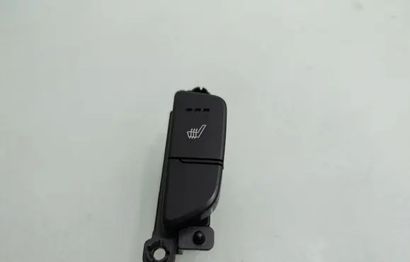 Hyundai i40 Seat heating switch 937303Z700