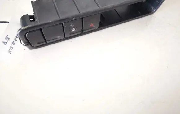 Peugeot 406 Hazard light switch 9628536777