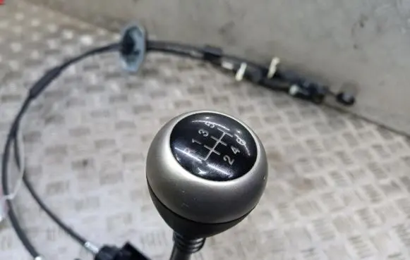 SsangYong Tivoli Gear selector 