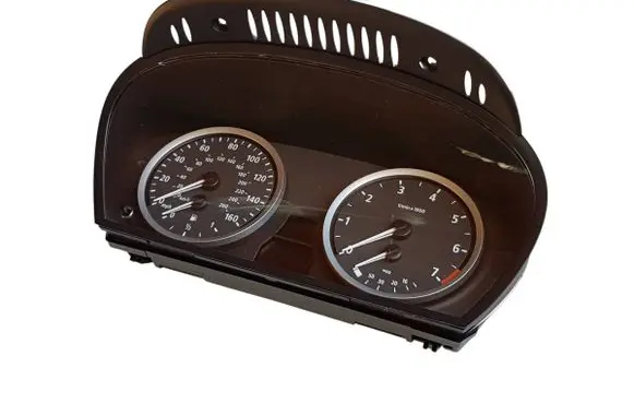 BMW 5 E60 E61 Speedometer (instrument cluster) 6968718 62116968718 6952897