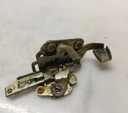 Mercedes-Benz 100 W631 Front door lock 6317200435