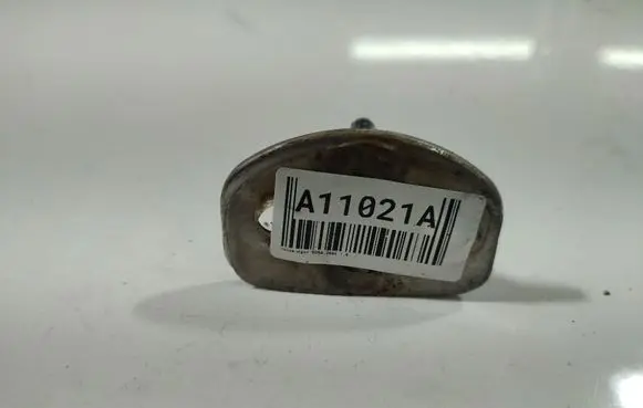 Volkswagen Bora Rear door lock loop/hook striker 