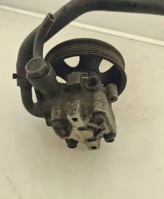Hyundai Elantra Power steering pump 571002D200