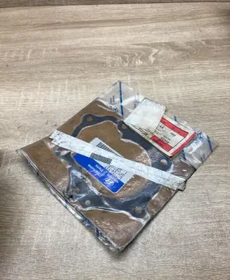 Hyundai Galloper Gearbox gasket MD704137