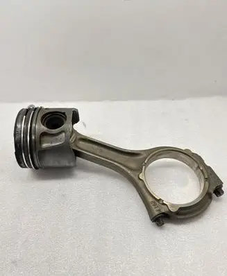 Jeep Grand Cherokee Piston with connecting rod 2017G