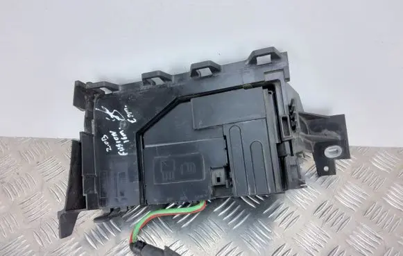 Ford Fusion II Fuse module DG9T14A301AD