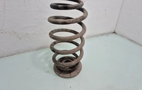 Opel Astra J Rear coil spring 