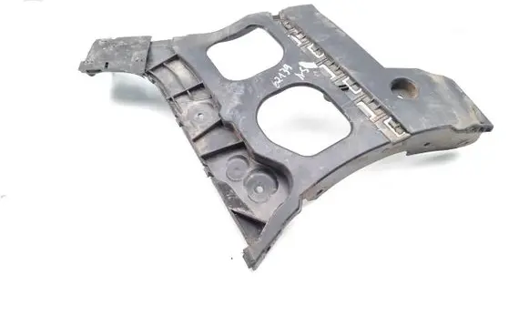 Ford Courier Rear bumper mounting bracket ET7617A882BJ ET7617A882B