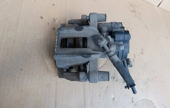 Skoda Octavia Mk4 Rear brake caliper 5R3615406A