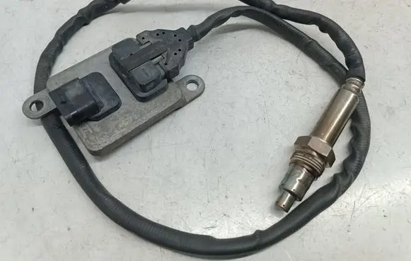 Mercedes-Benz GLE (W166 - C292) Lambda probe sensor A0009058611 0009058611