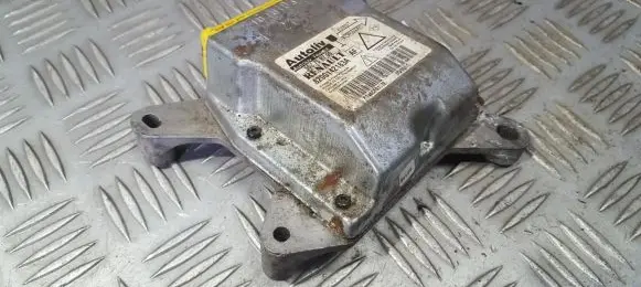 Renault Laguna II Airbag control unit/module 8200142183A 550758700